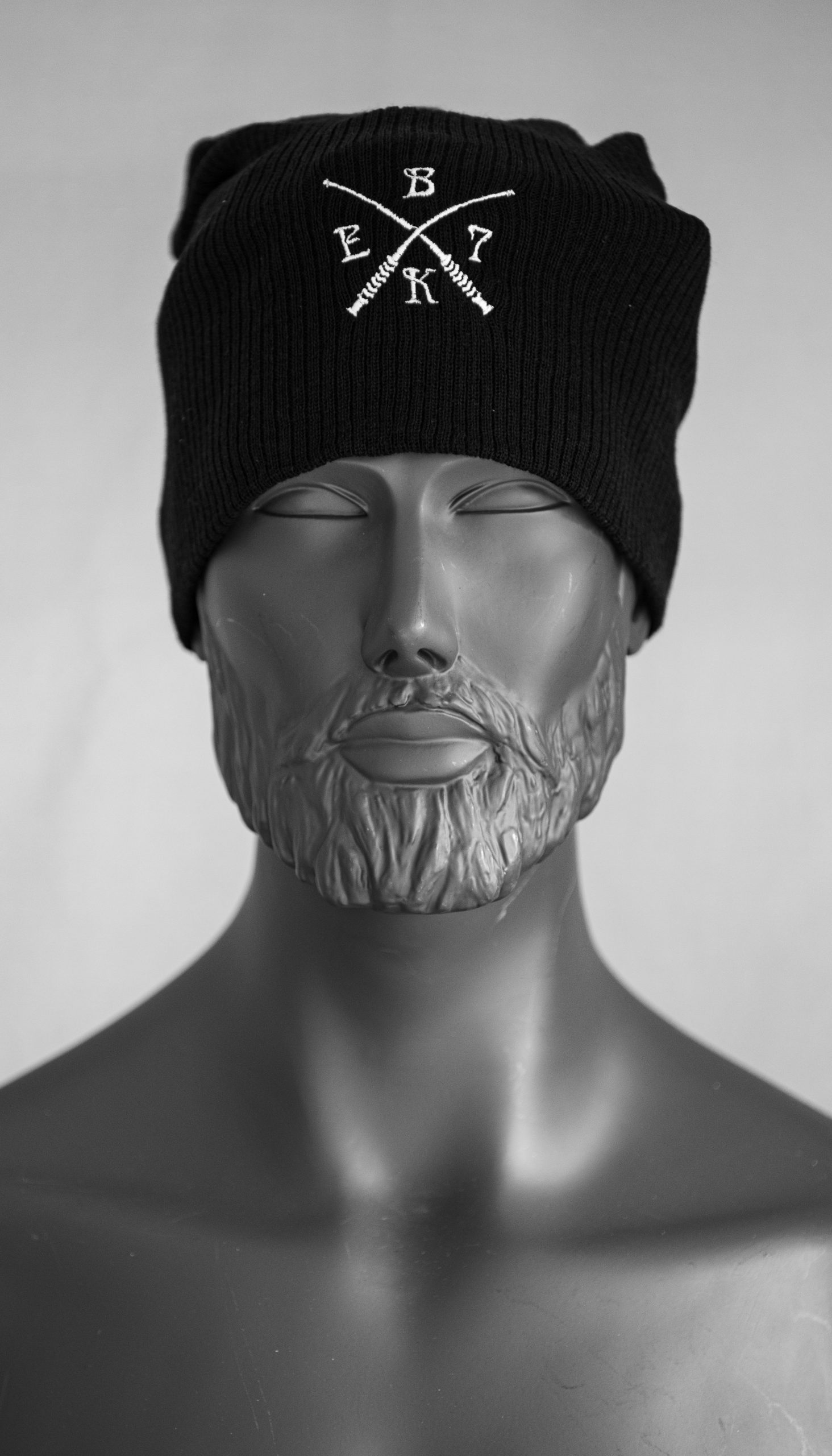 BK7MerchPics (23 of 92) ENGLAND VII LARGE BEANIE HAT